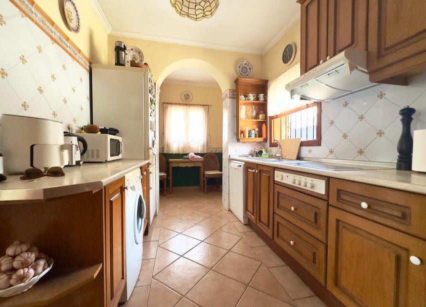 Resale - Villa - Orihuela Costa - La Zenia