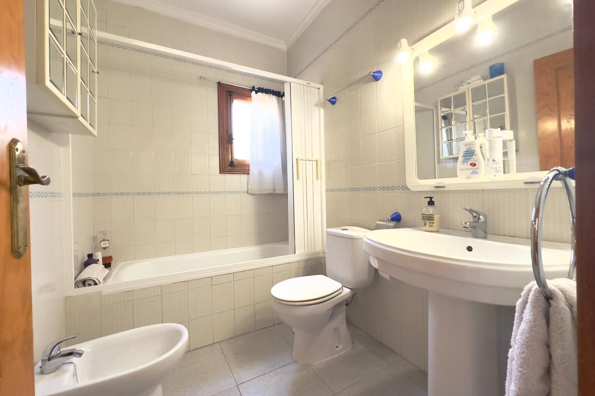 Resale - Villa - Orihuela Costa - La Zenia