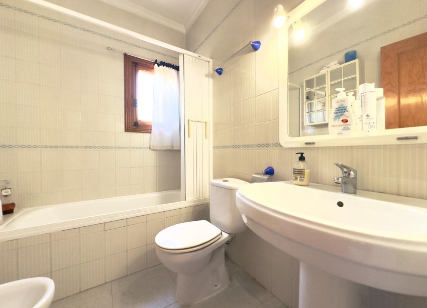 Resale - Villa - Orihuela Costa - La Zenia