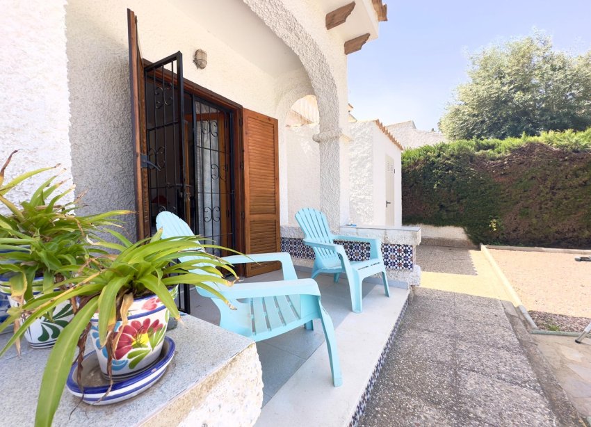 Resale - Villa - Orihuela Costa - La Zenia