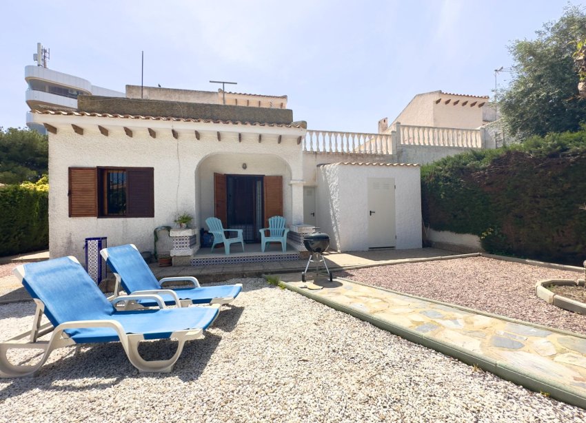 Resale - Villa - Orihuela Costa - La Zenia