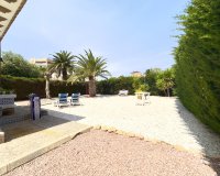 Resale - Villa - Orihuela Costa - La Zenia