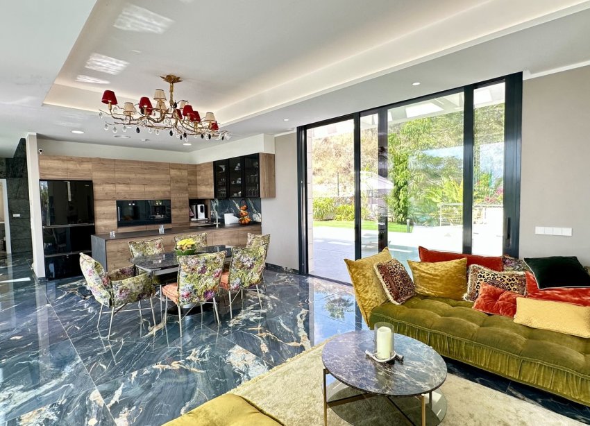 Resale - Villa - Orihuela Costa - Las Colinas Golf Resort