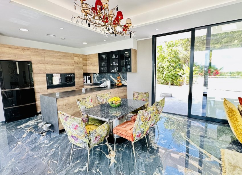 Resale - Villa - Orihuela Costa - Las Colinas Golf Resort