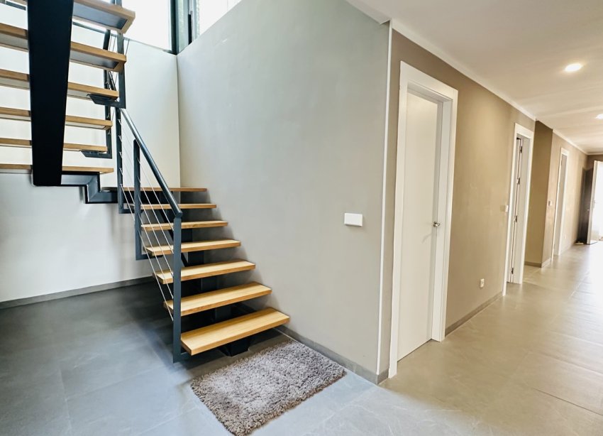 Resale - Villa - Orihuela Costa - Las Colinas Golf Resort