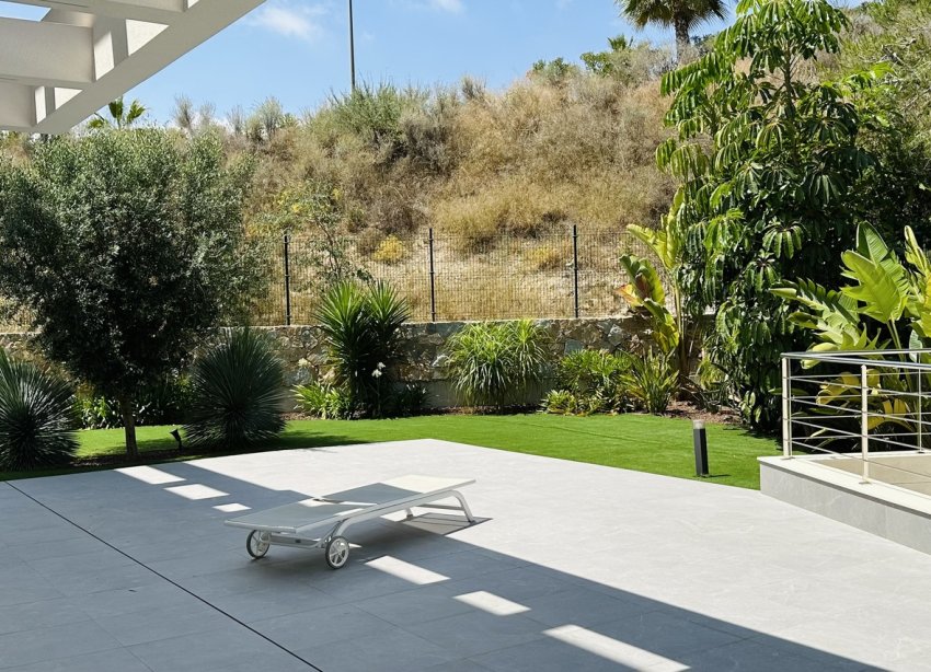 Resale - Villa - Orihuela Costa - Las Colinas Golf Resort