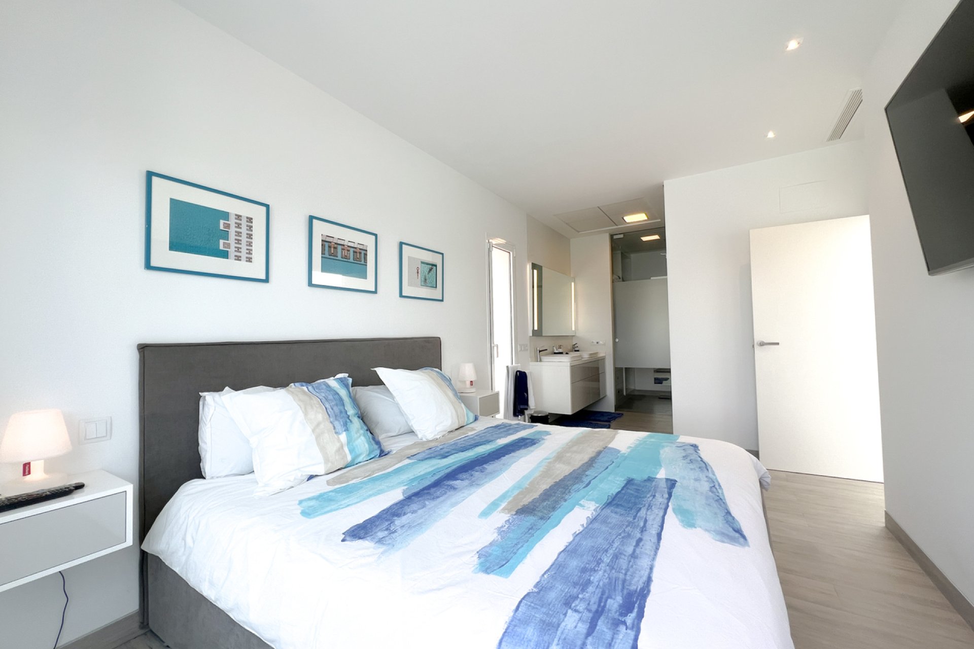 Resale - Villa - Orihuela Costa - Las Colinas Golf