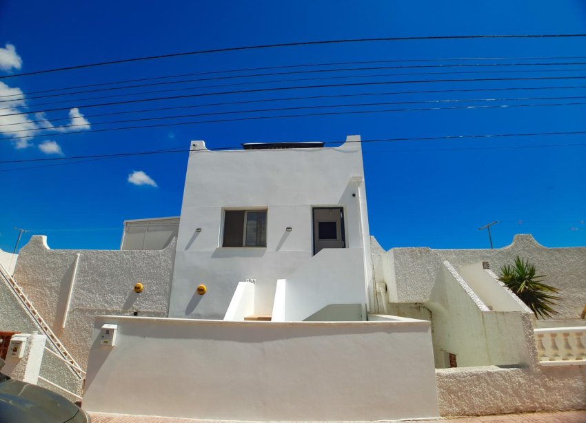 Resale - Villa - Orihuela Costa - Las Filipinas