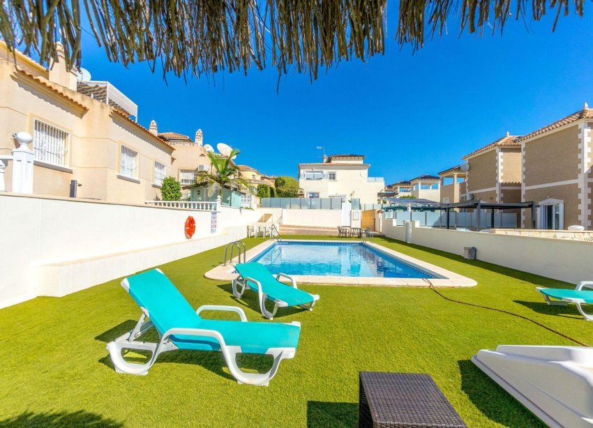 Resale - Villa - Orihuela Costa - Las Filipinas