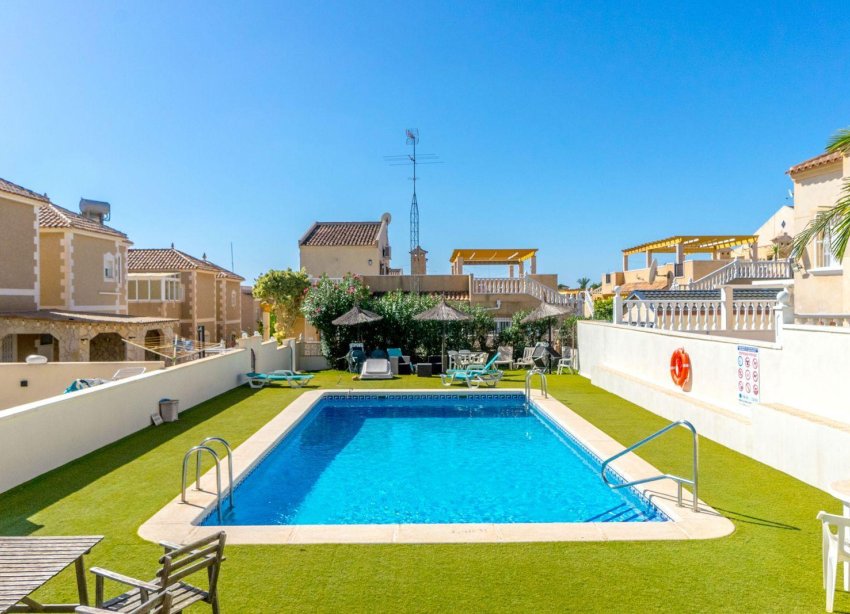 Resale - Villa - Orihuela Costa - Las Filipinas