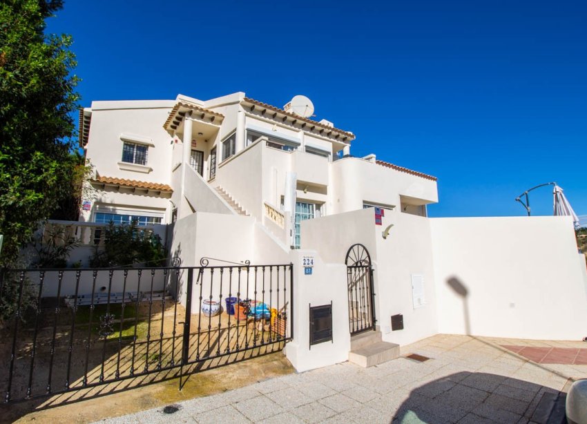 Resale - Villa - Orihuela Costa - Las Ramblas Golf*