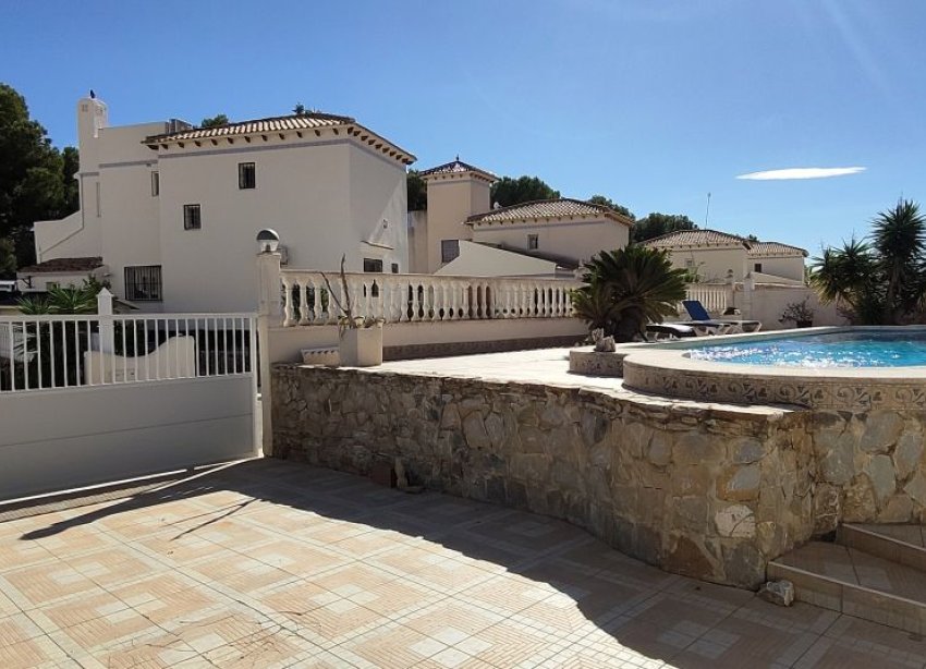 Resale - Villa - Orihuela Costa - Las Ramblas Golf