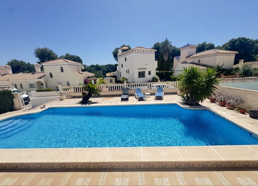 Resale - Villa - Orihuela Costa - Las Ramblas Golf