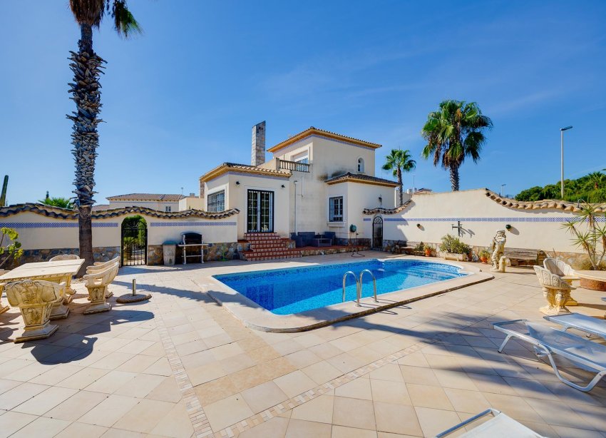 Resale - Villa - Orihuela Costa - Las Ramblas Golf