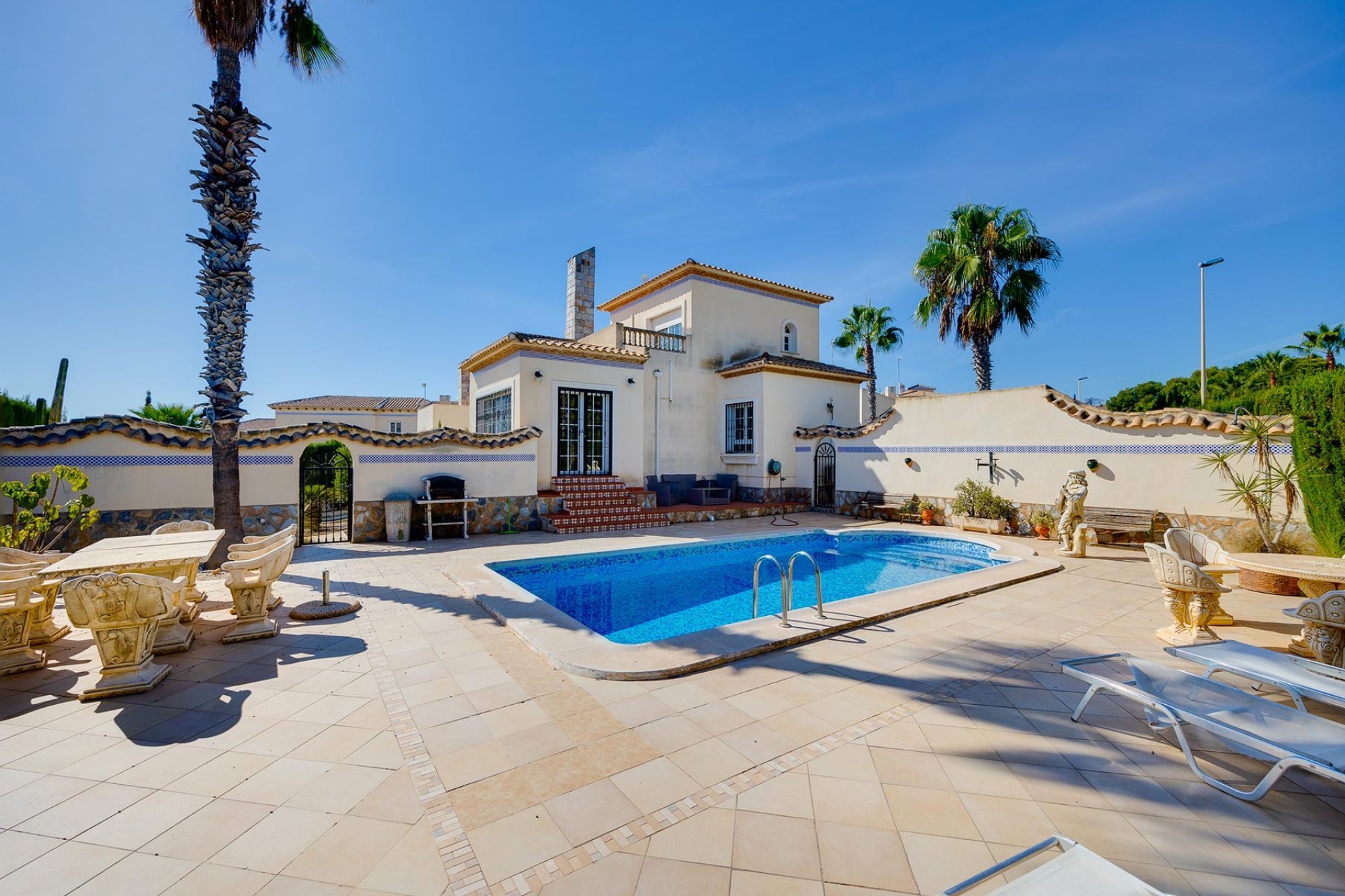 Resale - Villa - Orihuela Costa - Las Ramblas Golf
