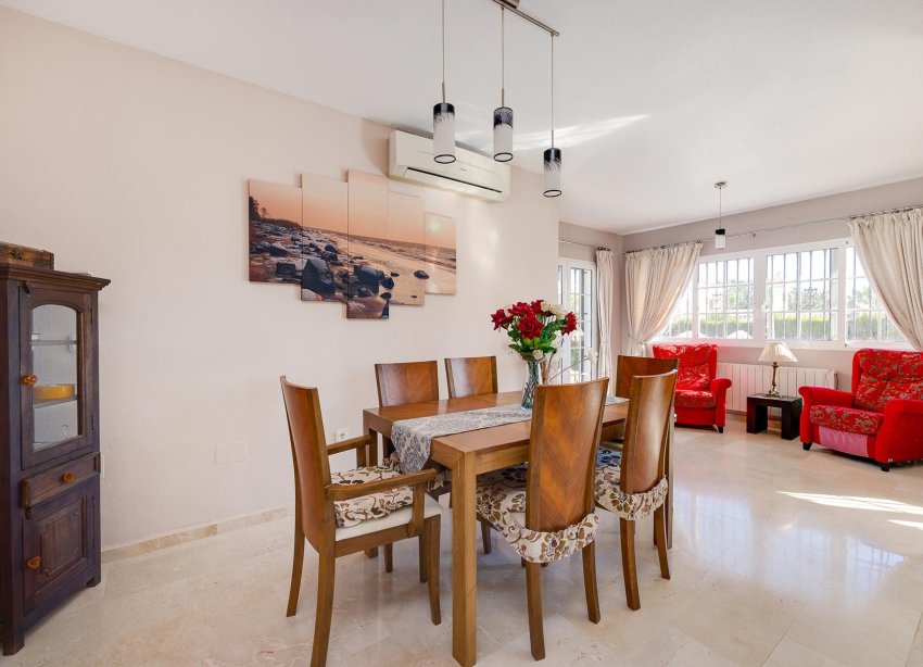 Resale - Villa - Orihuela Costa - Las Ramblas Golf