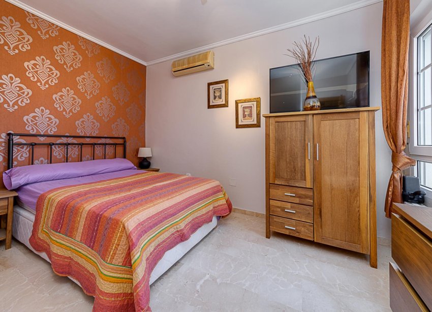 Resale - Villa - Orihuela Costa - Las Ramblas Golf