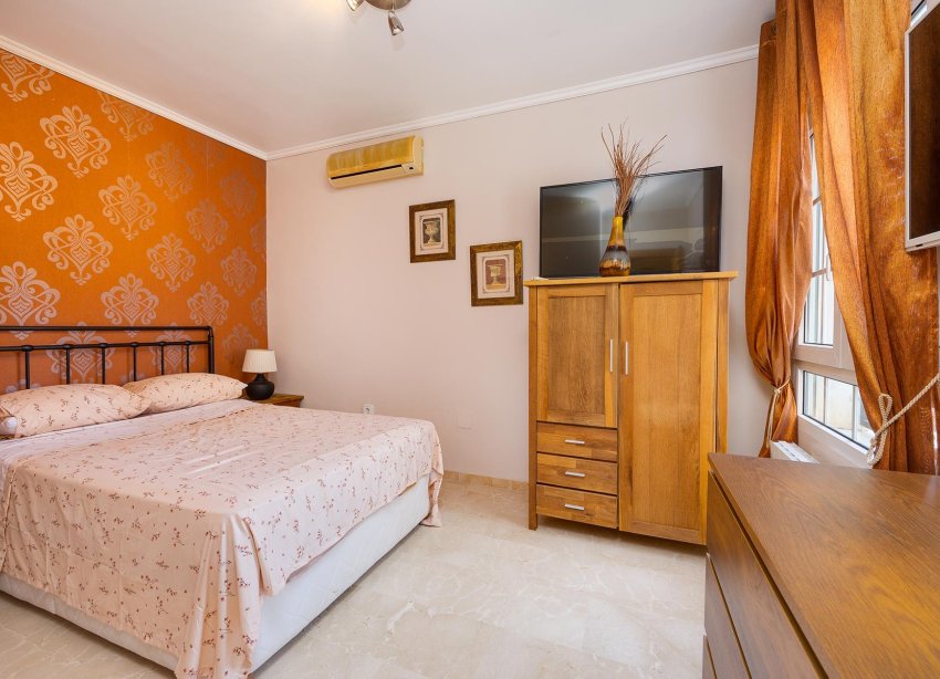 Resale - Villa - Orihuela Costa - Las Ramblas Golf