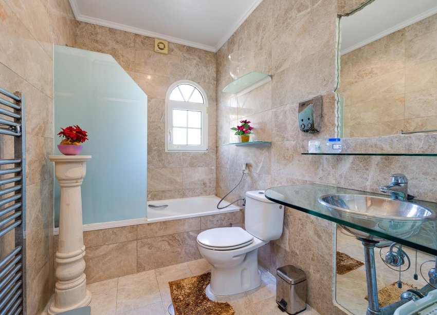 Resale - Villa - Orihuela Costa - Las Ramblas Golf