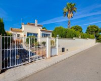Resale - Villa - Orihuela Costa - Las Ramblas Golf