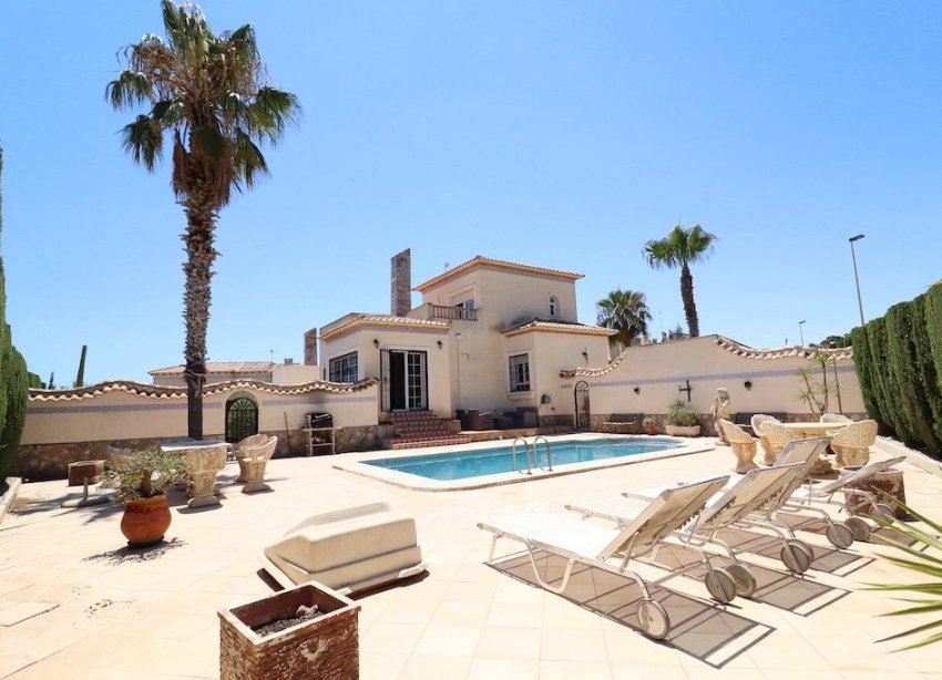 Resale - Villa - Orihuela Costa - Las Ramblas