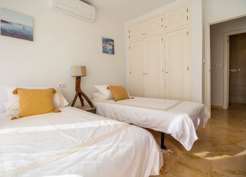 Resale - Villa - Orihuela Costa - Las Ramblas