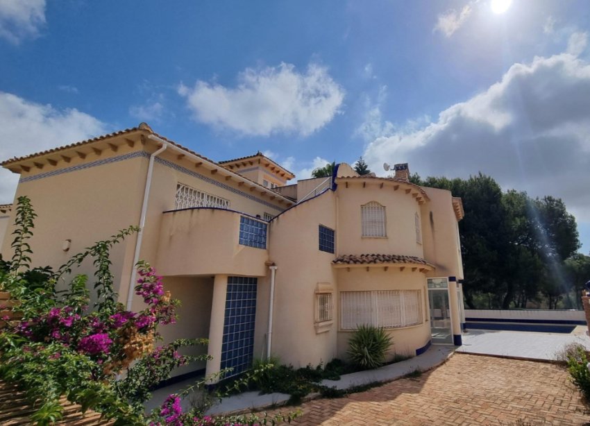 Resale - Villa - Orihuela Costa - Las Ramblas