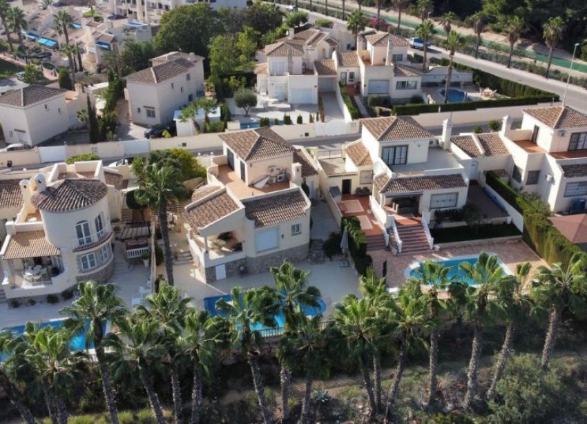 Resale - Villa - Orihuela Costa - Las Ramblas