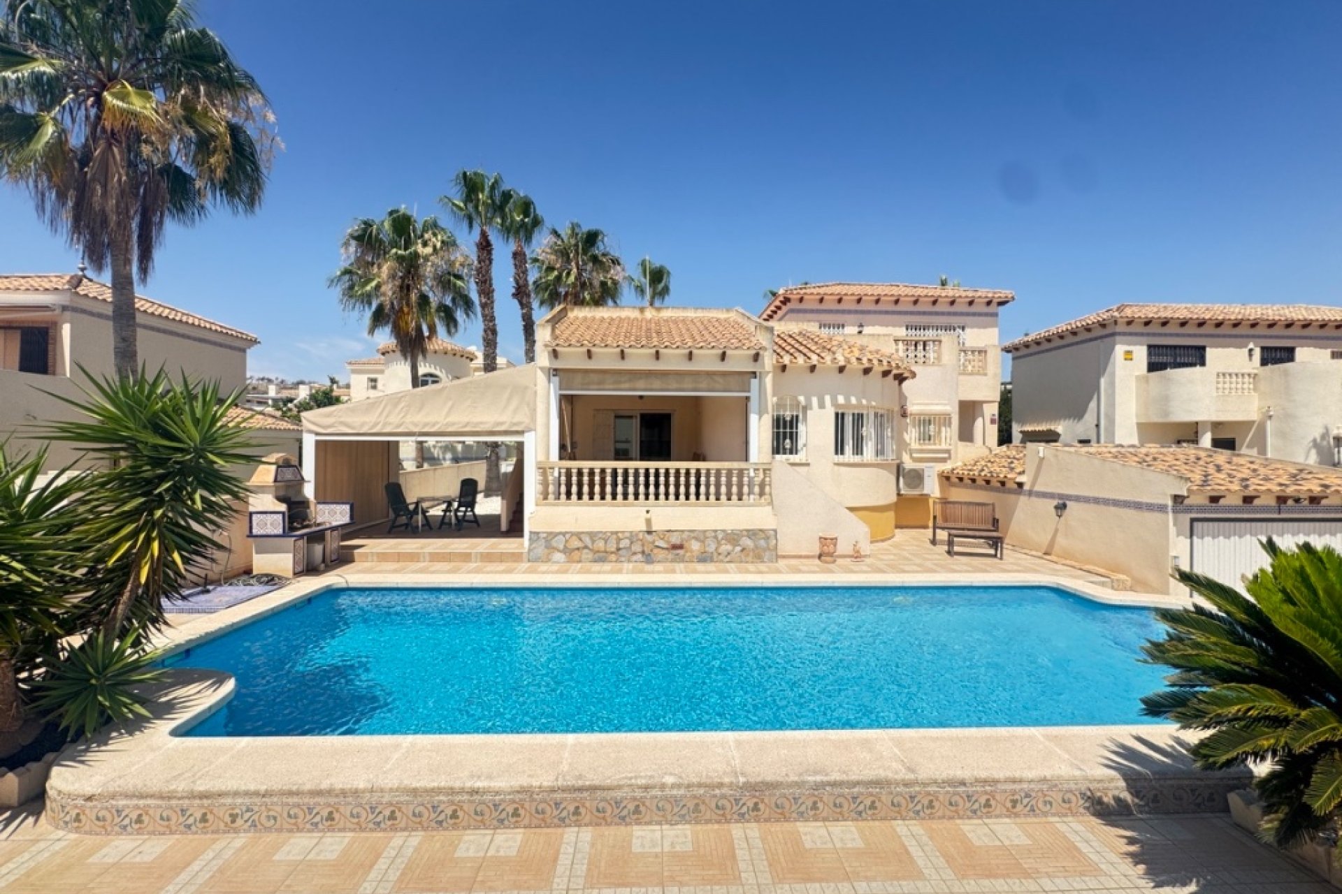 Resale - Villa - Orihuela Costa - Las Ramblas