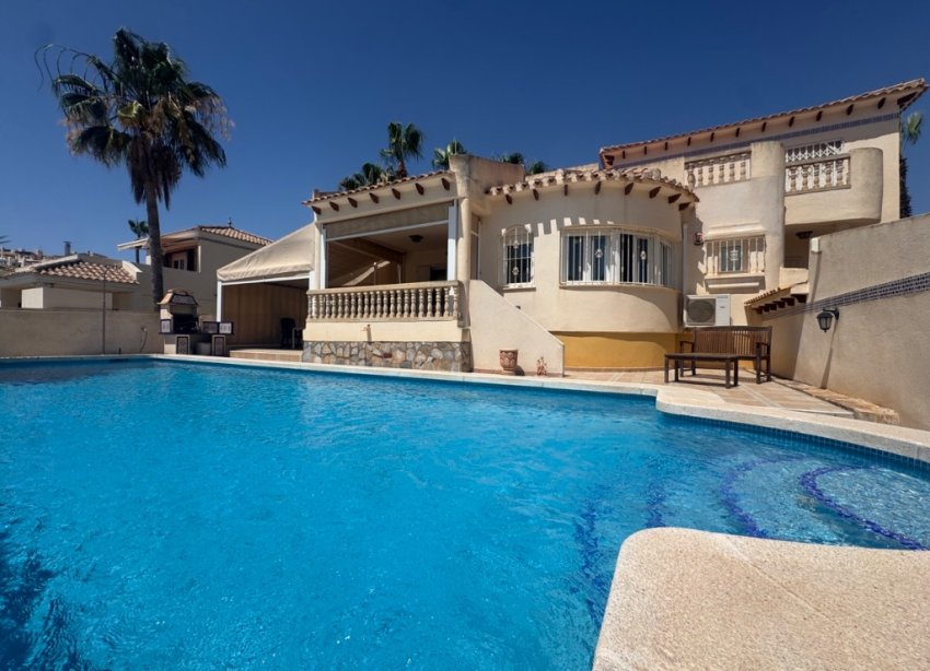 Resale - Villa - Orihuela Costa - Las Ramblas