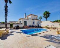 Resale - Villa - Orihuela Costa - Las Ramblas