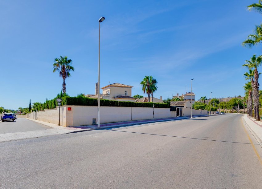 Resale - Villa - Orihuela Costa - Las Ramblas