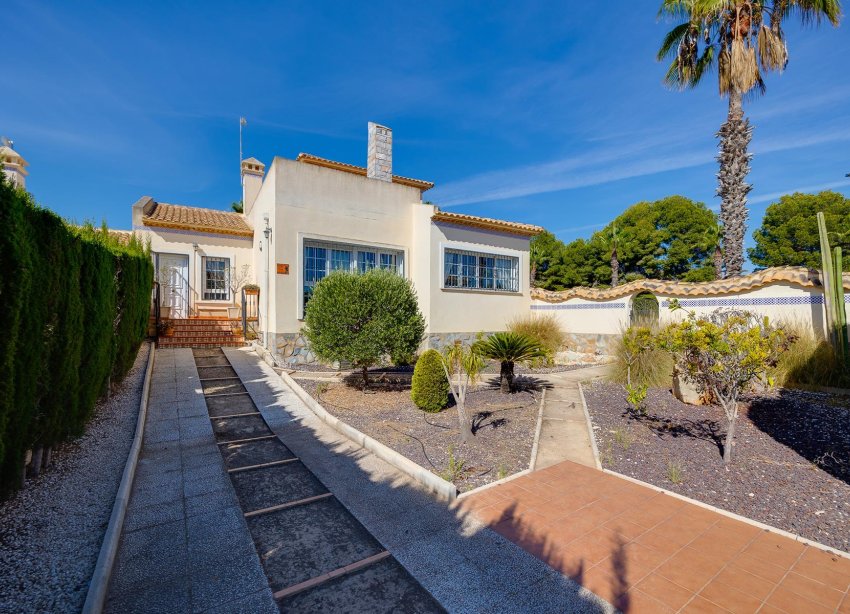 Resale - Villa - Orihuela Costa - Las Ramblas