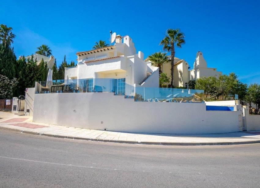Resale - Villa - Orihuela Costa - Las Ramblas