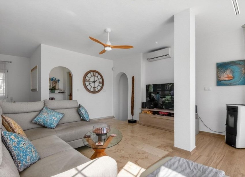 Resale - Villa - Orihuela Costa - Las Ramblas