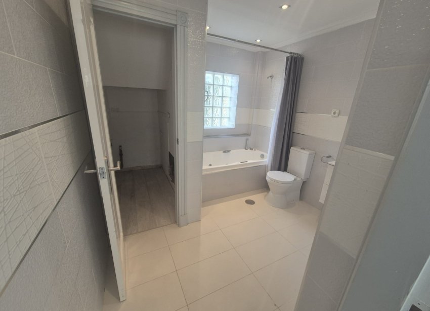 Resale - Villa - Orihuela Costa - Las Ramblas