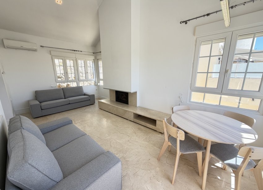 Resale - Villa - Orihuela Costa - Las Ramblas