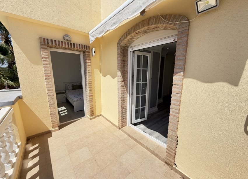 Resale - Villa - Orihuela Costa - Las Ramblas