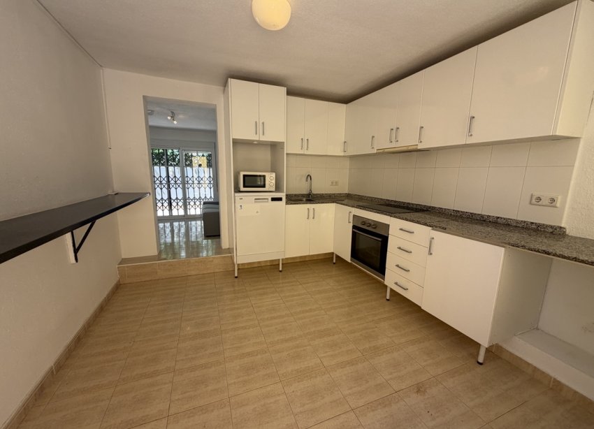 Resale - Villa - Orihuela Costa - Las Ramblas