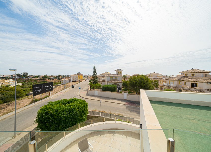 Resale - Villa - Orihuela Costa - Lomas De Cabo Roig