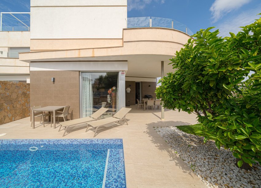 Resale - Villa - Orihuela Costa - Lomas De Cabo Roig