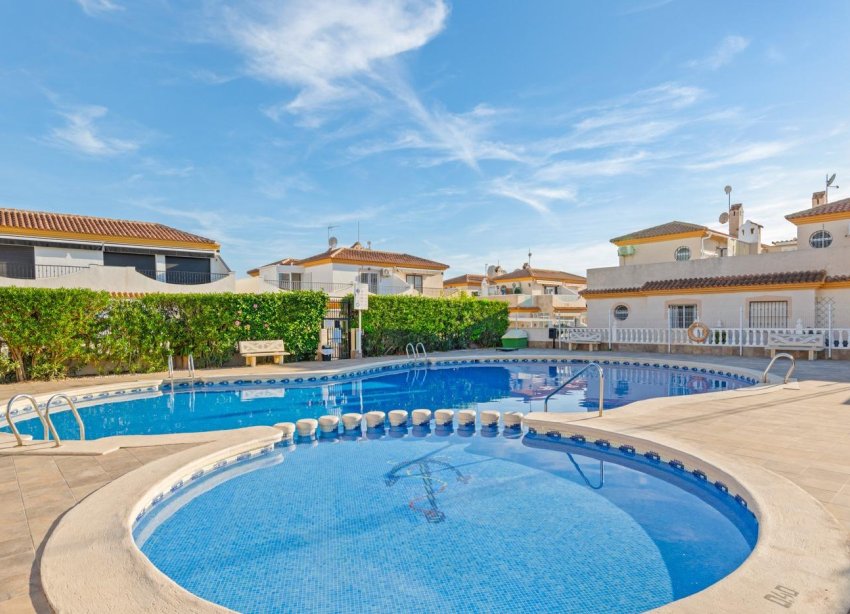 Resale - Villa - Orihuela Costa - Lomas de Cabo Roig