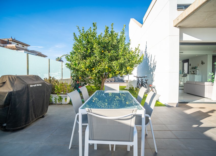 Resale - Villa - Orihuela Costa - Lomas De Cabo Roig