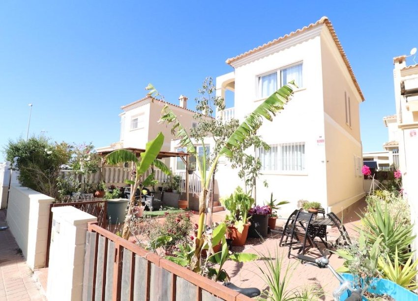 Resale - Villa - Orihuela Costa - Lomas de Cabo Roig