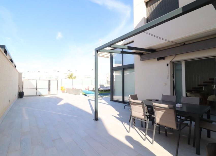 Resale - Villa - Orihuela Costa - Lomas de Cabo Roig