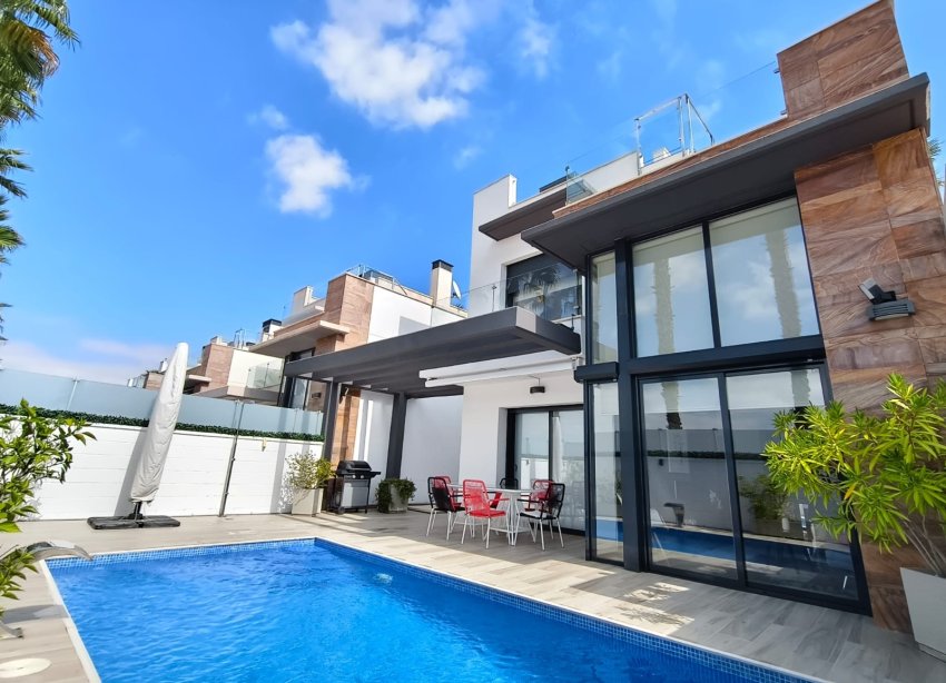 Resale - Villa - Orihuela Costa - Lomas de Cabo Roig