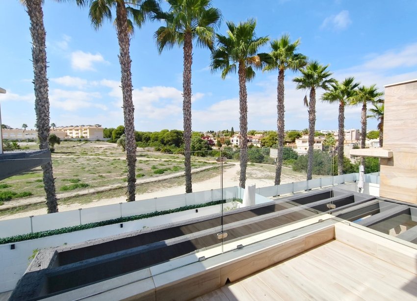 Resale - Villa - Orihuela Costa - Lomas de Cabo Roig
