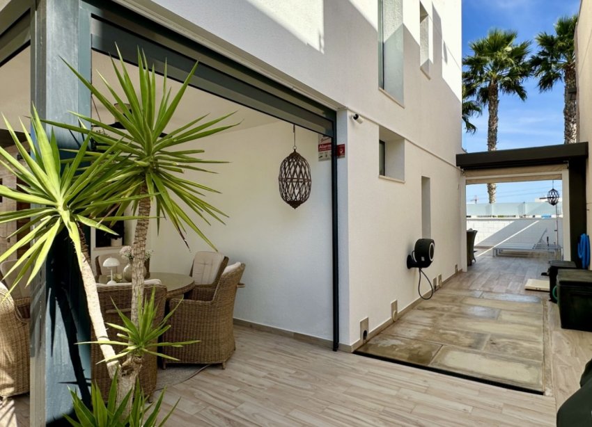 Resale - Villa - Orihuela Costa - Lomas de Cabo Roig