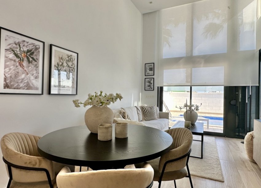 Resale - Villa - Orihuela Costa - Lomas de Cabo Roig