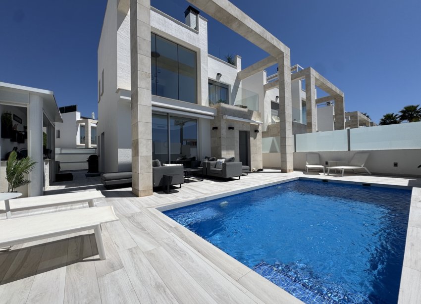 Resale - Villa - Orihuela Costa - Lomas de Cabo Roig